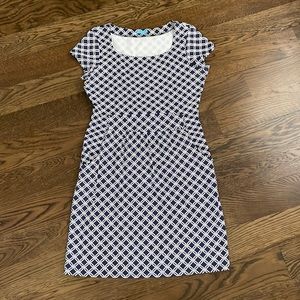 J. McLaughlin dress, short sleeved with pockets